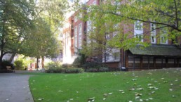 Postman's Park, um dos segredos mais bem guardados de Londres