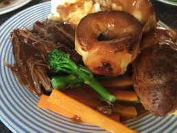 Comida Inglesa Sunday Roast