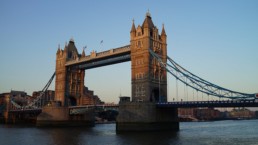 Tower Bridge em Londres